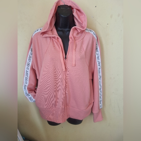 Women's Nike "Just Do It" Dri-Fit Zip up Hoodie - Picture 7 of 10